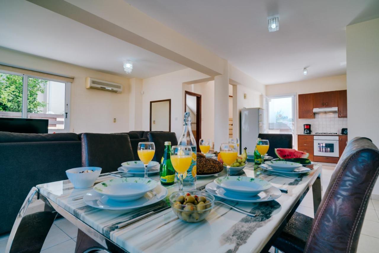 Villa Karisa Protaras Luaran gambar