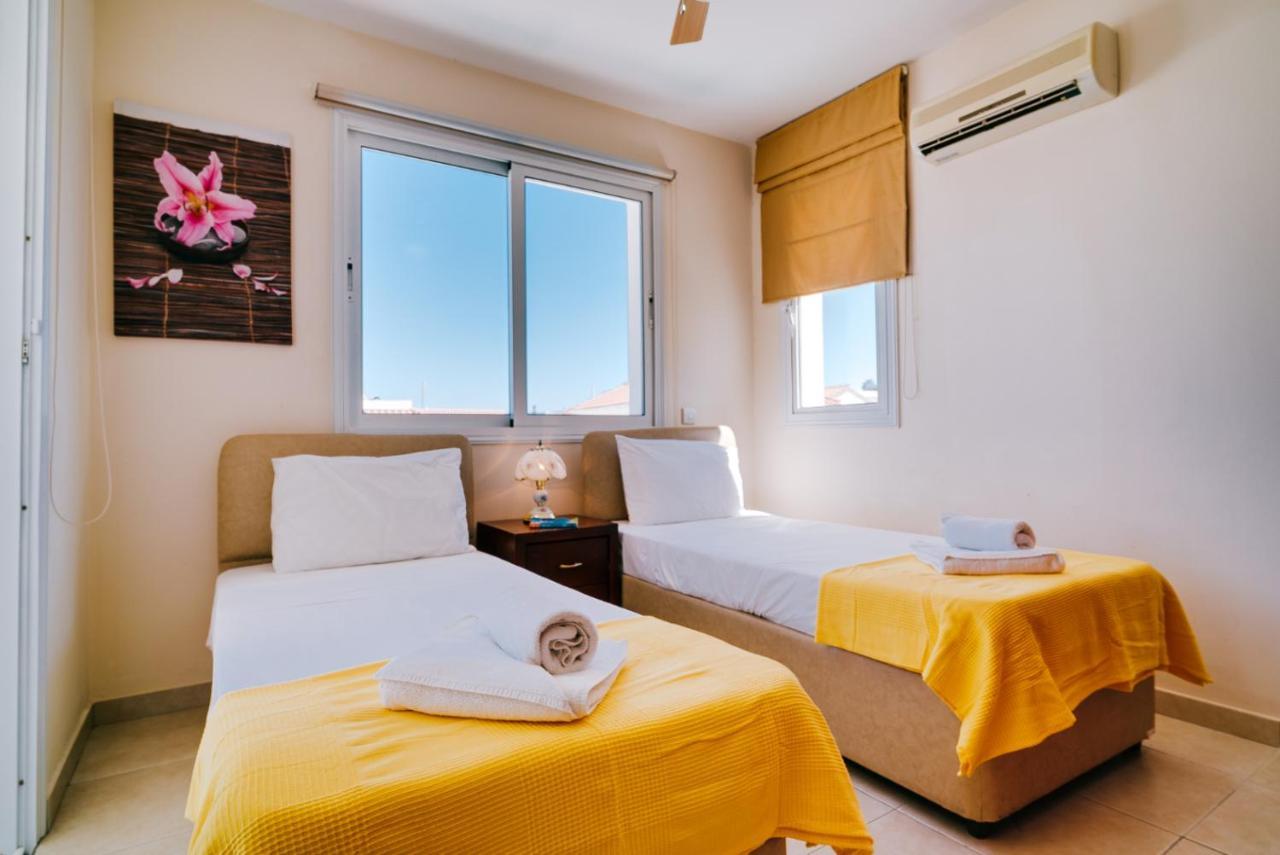 Villa Karisa Protaras Luaran gambar